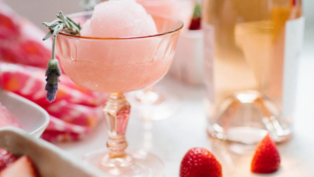 Tendance: le frozé, l'apéro incontournable de l'été Tendance: le frozé, l'apéro incontournable de l'été