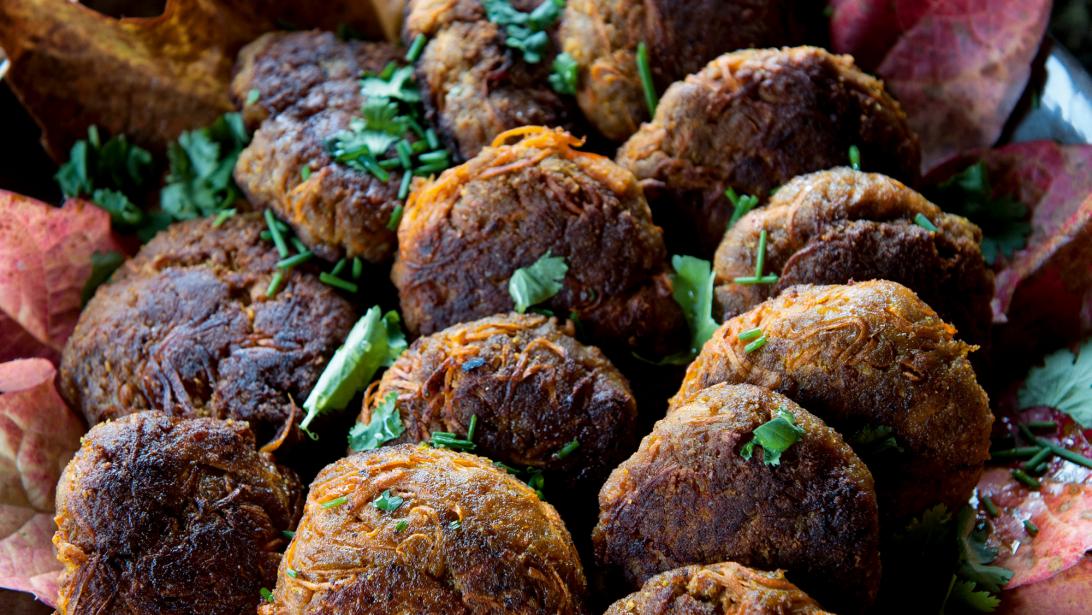 Heerlijk: de wortel- en kipburger uit 'Puur Pascale 2' van Pascale Naessens Heerlijk: de wortel- en kipburger uit 'Puur Pascale 2' van Pascale Naessens