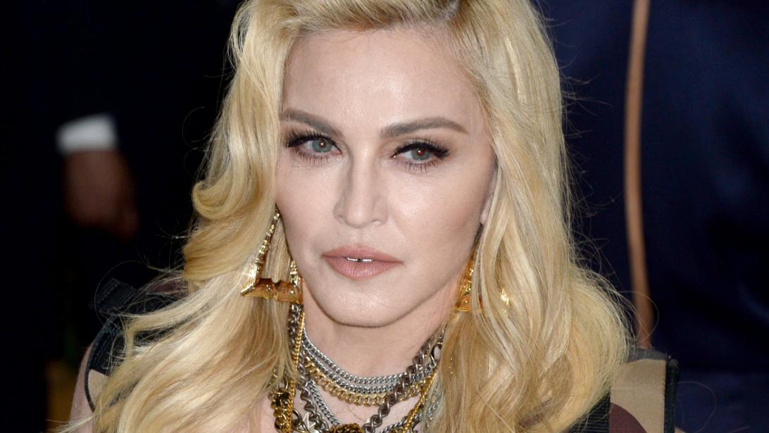 Exclusief: Madonna deelt een voltallige family pic Exclusief: Madonna deelt een voltallige family pic