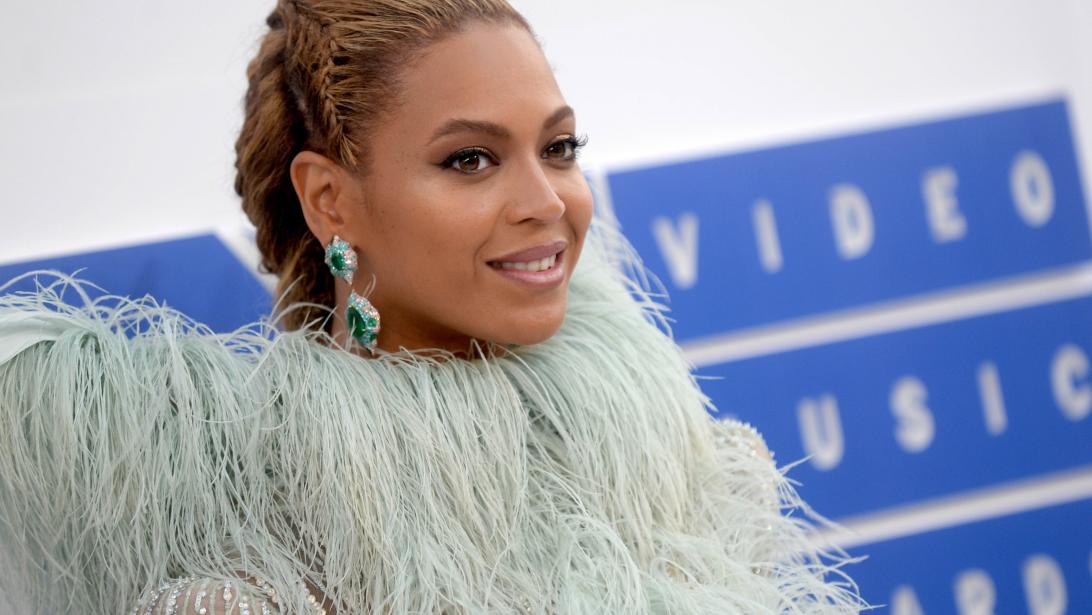 Queen B pourrait chanter la BO du prochain James Bond Queen B pourrait chanter la BO du prochain James Bond