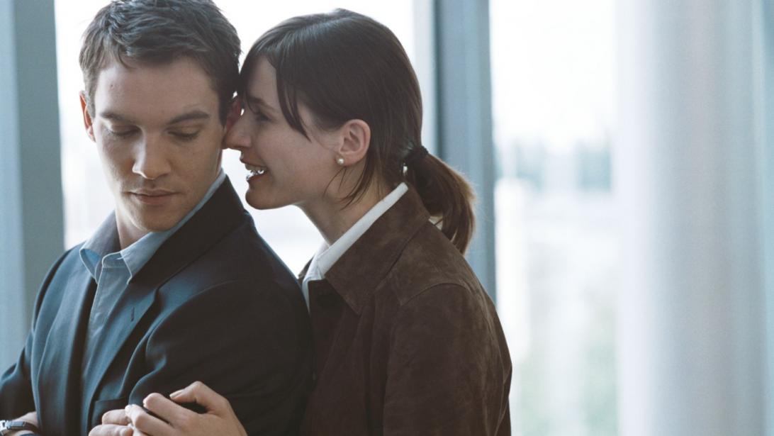 Couple: 5 raisons qui expliquent pourquoi vous êtes victime de "stashing" Couple: 5 raisons qui expliquent pourquoi vous êtes victime de "stashing"