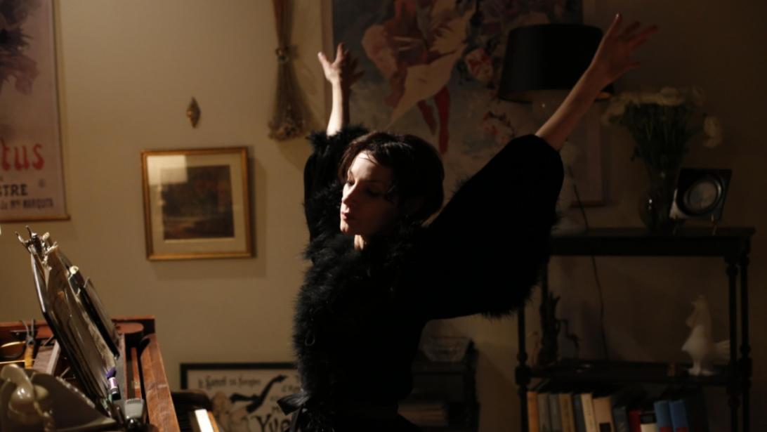 "Barbara": Jeanne Balibar redonne vie à la mythique chanteuse au cinéma "Barbara": Jeanne Balibar redonne vie à la mythique chanteuse au cinéma