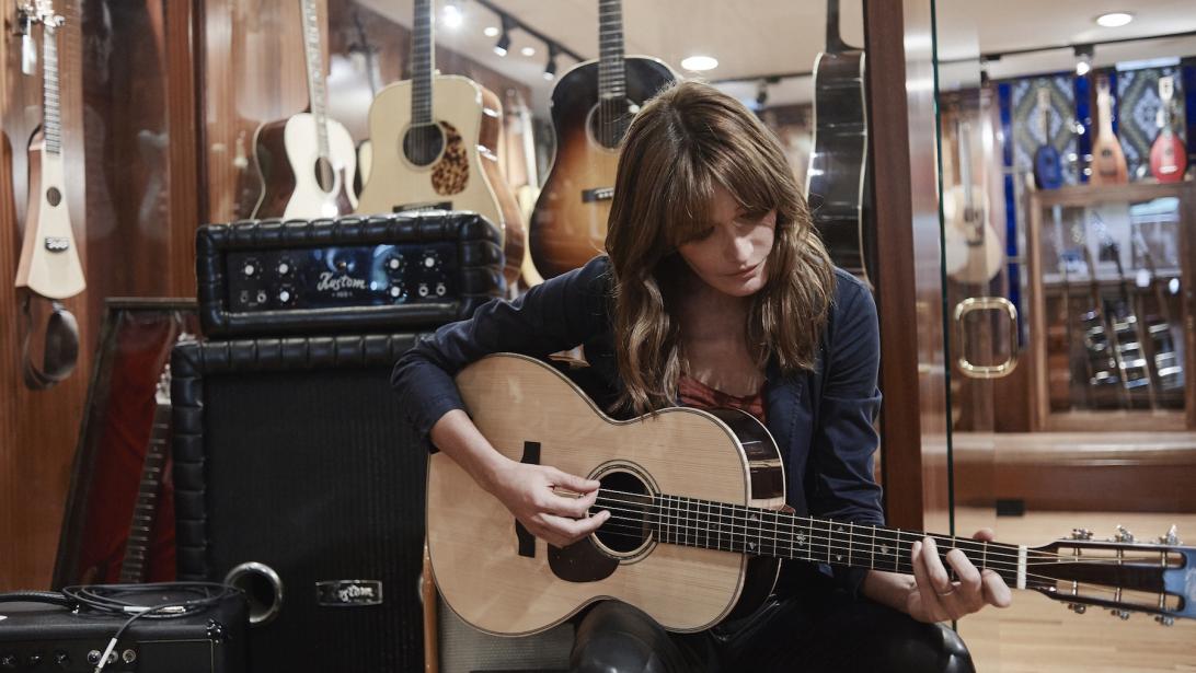 Rencontre avec Carla Bruni: "J'ai toujours aimé m'exposer" Rencontre avec Carla Bruni: "J'ai toujours aimé m'exposer"