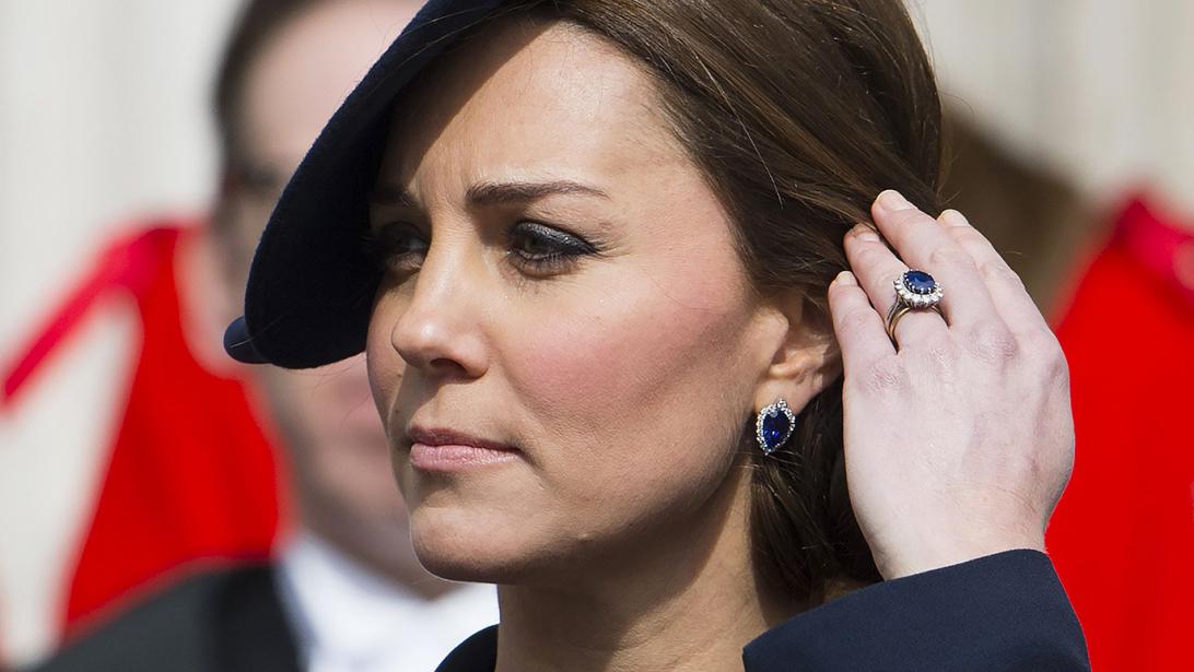 Achter Kate Middletons verlovingsring schuilt dit prachtige verhaal Achter Kate Middletons verlovingsring schuilt dit prachtige verhaal