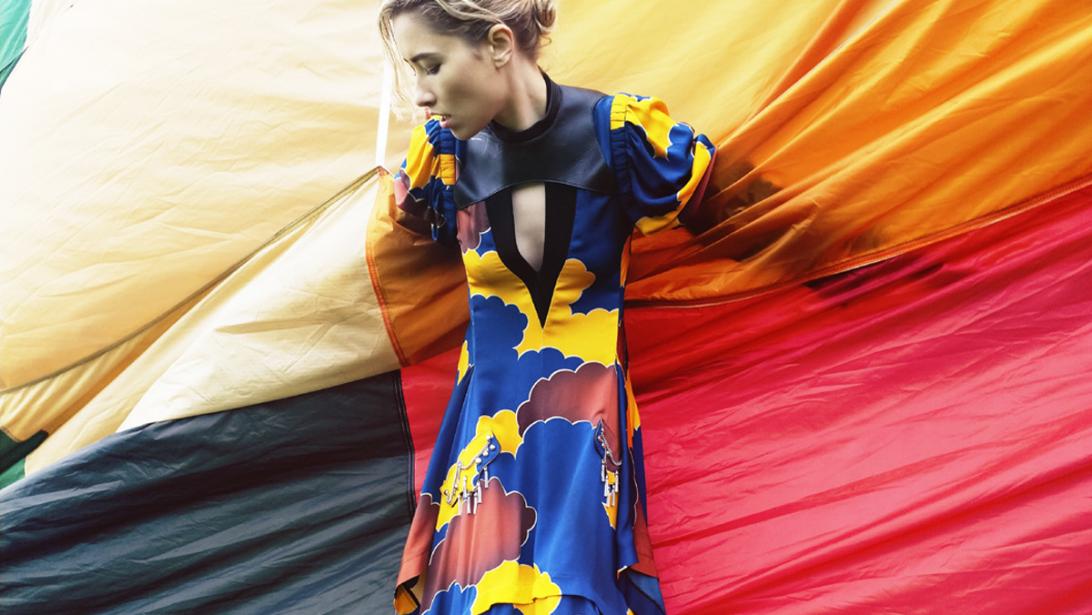 Schitter in je party dress: zo voel je je slanker in een half uurtje Schitter in je party dress: zo voel je je slanker in een half uurtje