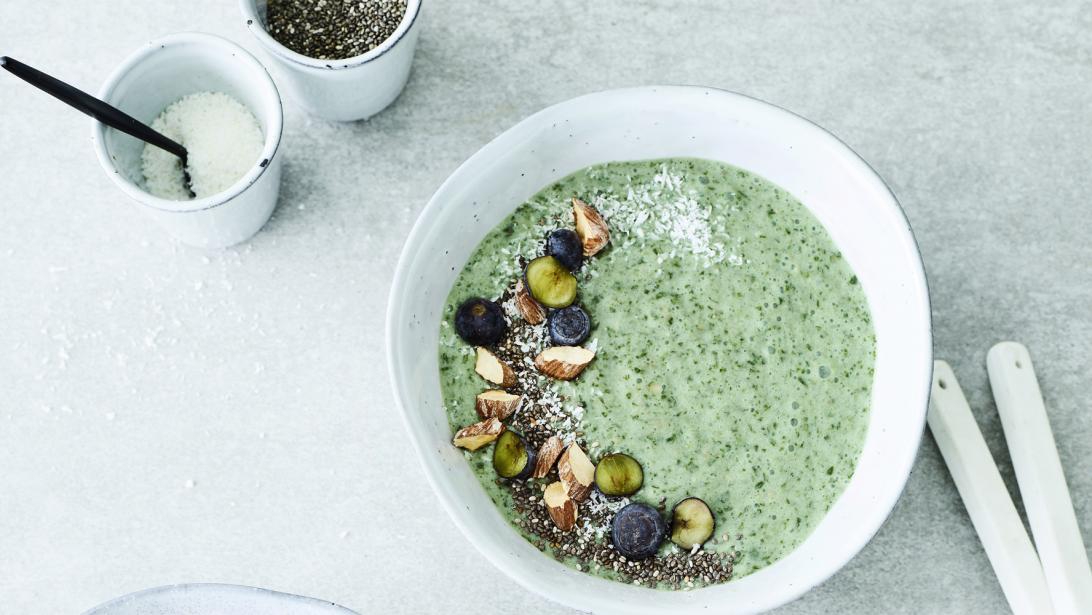 Heerlijk ontbijt: green smoothiebowl Heerlijk ontbijt: green smoothiebowl