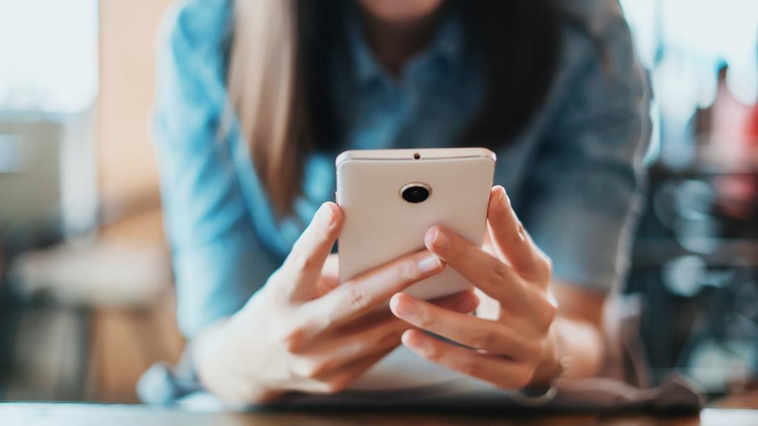 Comment réduire son addiction au téléphone en 4 étapes Comment réduire son addiction au téléphone en 4 étapes