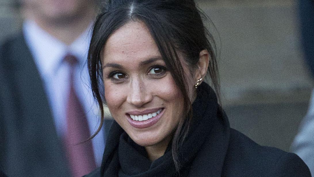 Meghan Markle is van plan opnieuw het koninklijke protocol te breken Meghan Markle is van plan opnieuw het koninklijke protocol te breken
