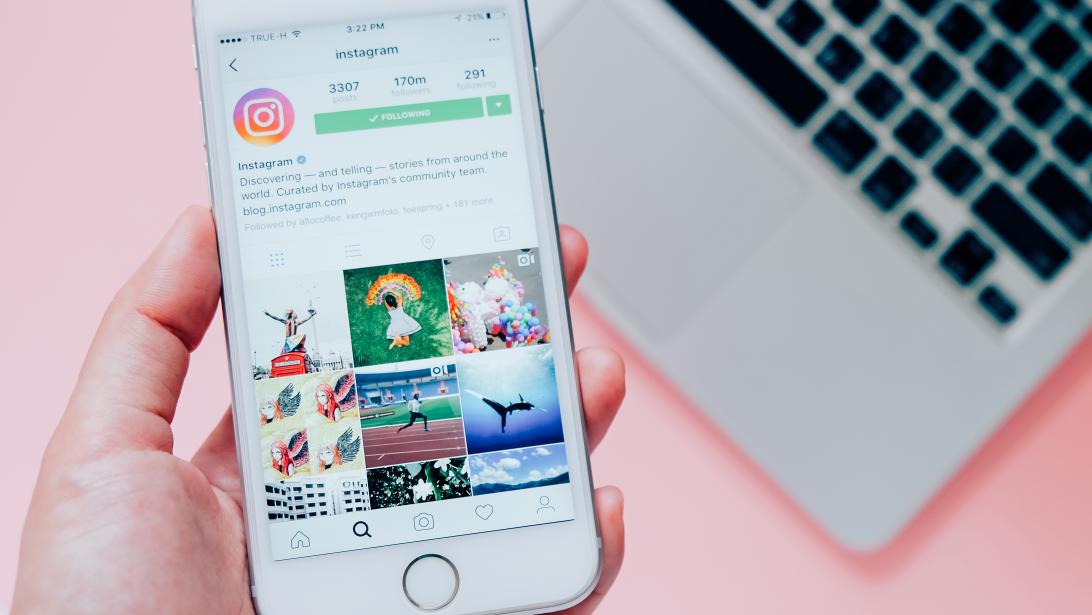 Instagram: 4 astuces pour contrer les algorithmes et avoir plus de likes! Instagram: 4 astuces pour contrer les algorithmes et avoir plus de likes!