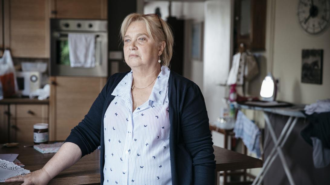 Veerle werd als kind seksueel misbruikt en heeft dwangneuroses en angsten Veerle werd als kind seksueel misbruikt en heeft dwangneuroses en angsten