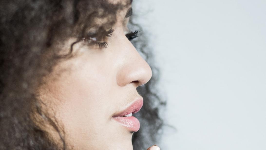 Straffe getuigenis: Leonie is visagiste en ziet mensen hun meest kwetsbare kant Straffe getuigenis: Leonie is visagiste en ziet mensen hun meest kwetsbare kant