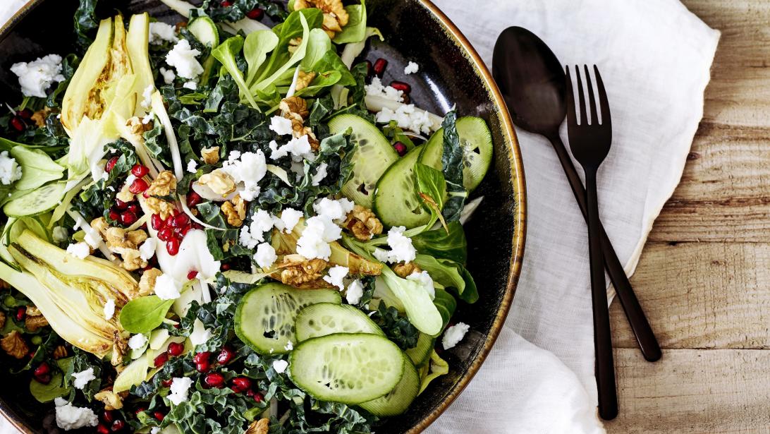 La Grèce dans votre assiette: la délicieuse salade au fenouil et à la feta La Grèce dans votre assiette: la délicieuse salade au fenouil et à la feta