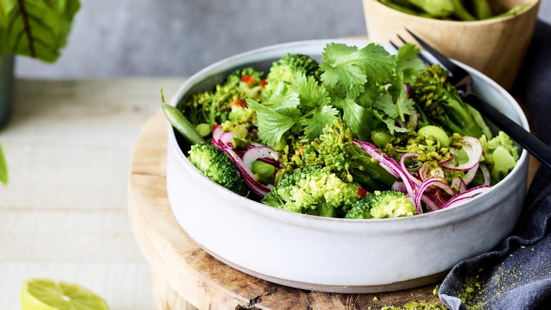 L'association inattendue qui cartonne: la salade de brocolis aux pistaches L'association inattendue qui cartonne: la salade de brocolis aux pistaches