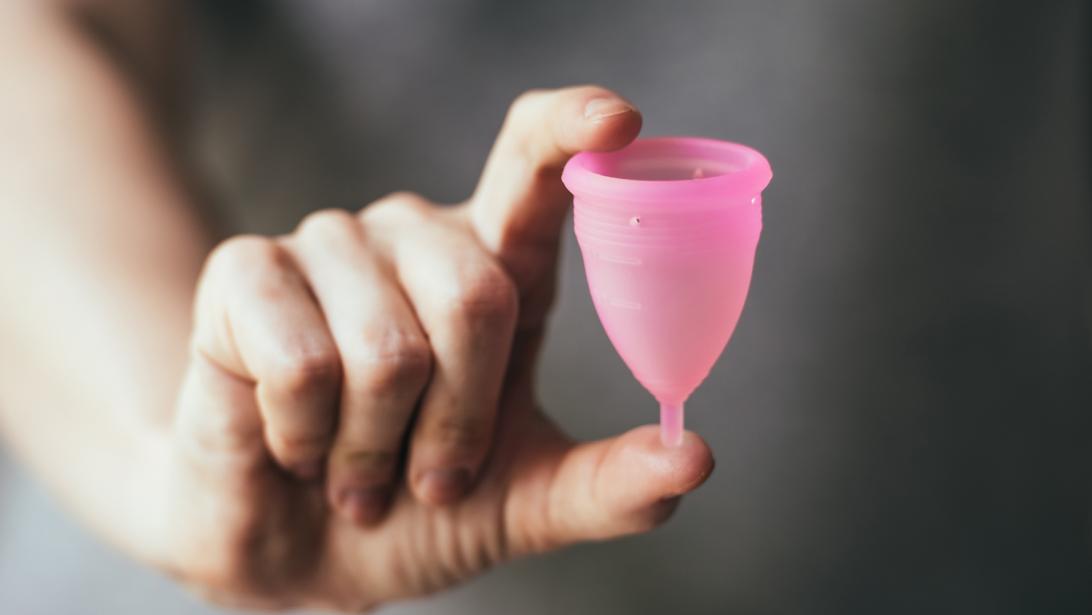 Cup menstruelle: 5 questions à se poser avant de se lancer Cup menstruelle: 5 questions à se poser avant de se lancer