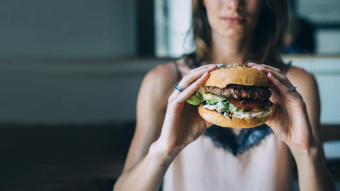 Faim émotionnelle: quand faut-il s'inquiéter et comment la contrôler? Faim émotionnelle: quand faut-il s'inquiéter et comment la contrôler?