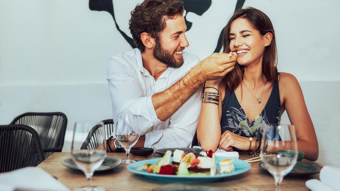 Oups: 7 personnes sur 10 prennent du poids lorsqu'elles sont en couple Oups: 7 personnes sur 10 prennent du poids lorsqu'elles sont en couple