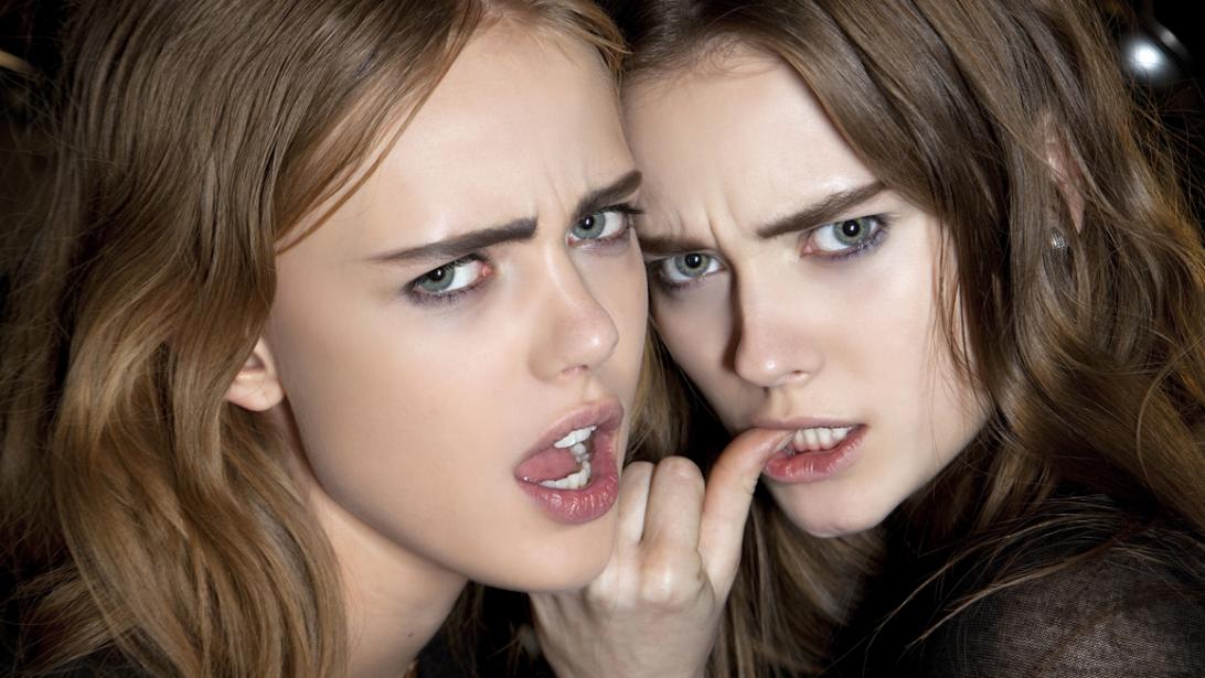 7 erreurs de mascara qu'on devrait laisser aux débutantes 7 erreurs de mascara qu'on devrait laisser aux débutantes