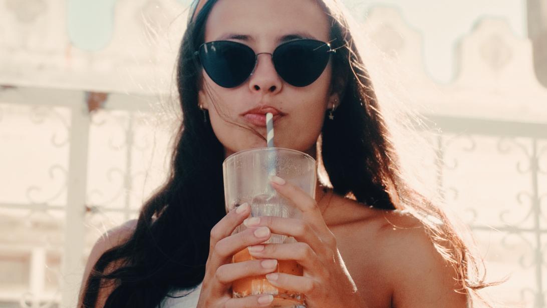 Non, les jus de fruits ne sont pas des alliés régime Non, les jus de fruits ne sont pas des alliés régime