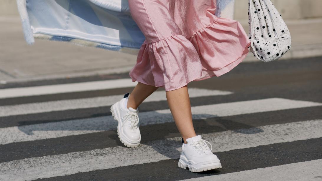 De witte sneaker die bovenaan onze wishlist staat De witte sneaker die bovenaan onze wishlist staat