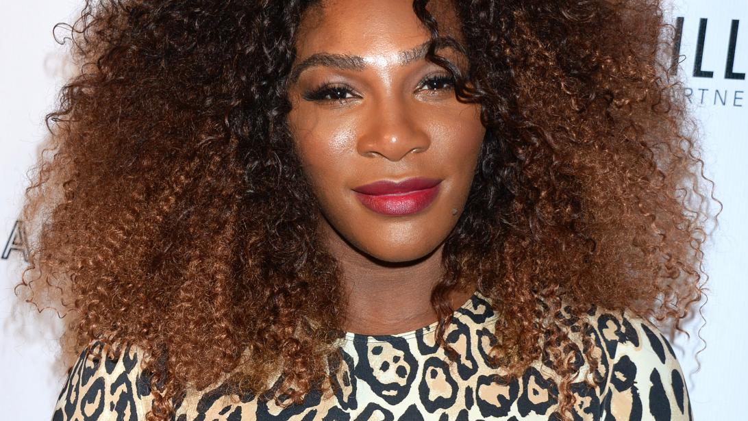 Serena Williams gaat naakt naar aanleiding van de borstkankermaand Serena Williams gaat naakt naar aanleiding van de borstkankermaand