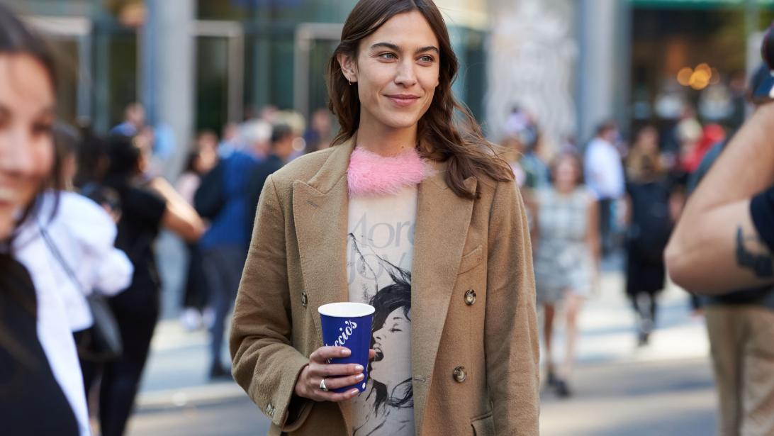 Als je één item shopt deze maand, laat het dan deze blazer van Mango zijn Als je één item shopt deze maand, laat het dan deze blazer van Mango zijn