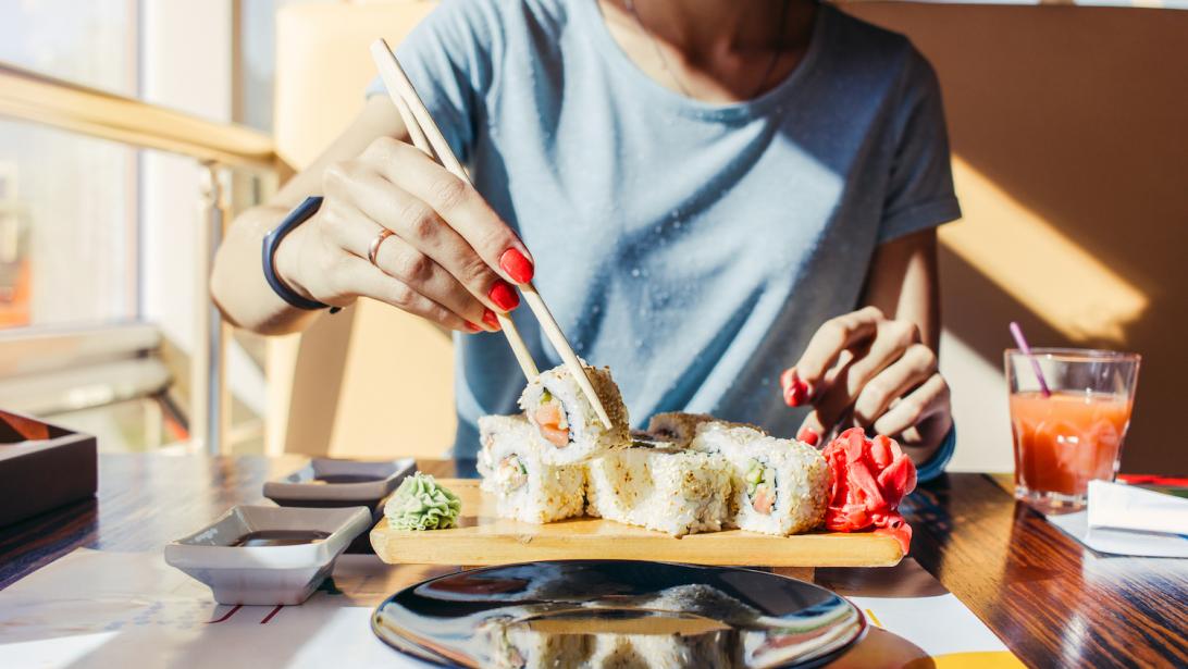 Vous mangez plus de 15 sushis par semaine? C'est trop! Vous mangez plus de 15 sushis par semaine? C'est trop!