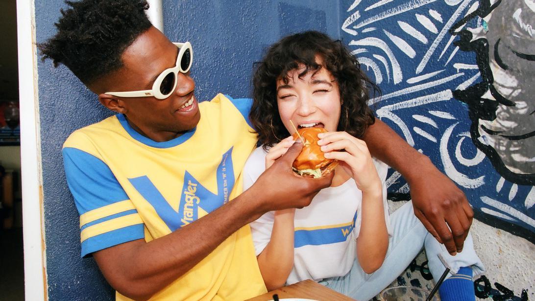 C'est la science qui le dit: une mauvaise relation est aussi néfaste que la malbouffe C'est la science qui le dit: une mauvaise relation est aussi néfaste que la malbouffe