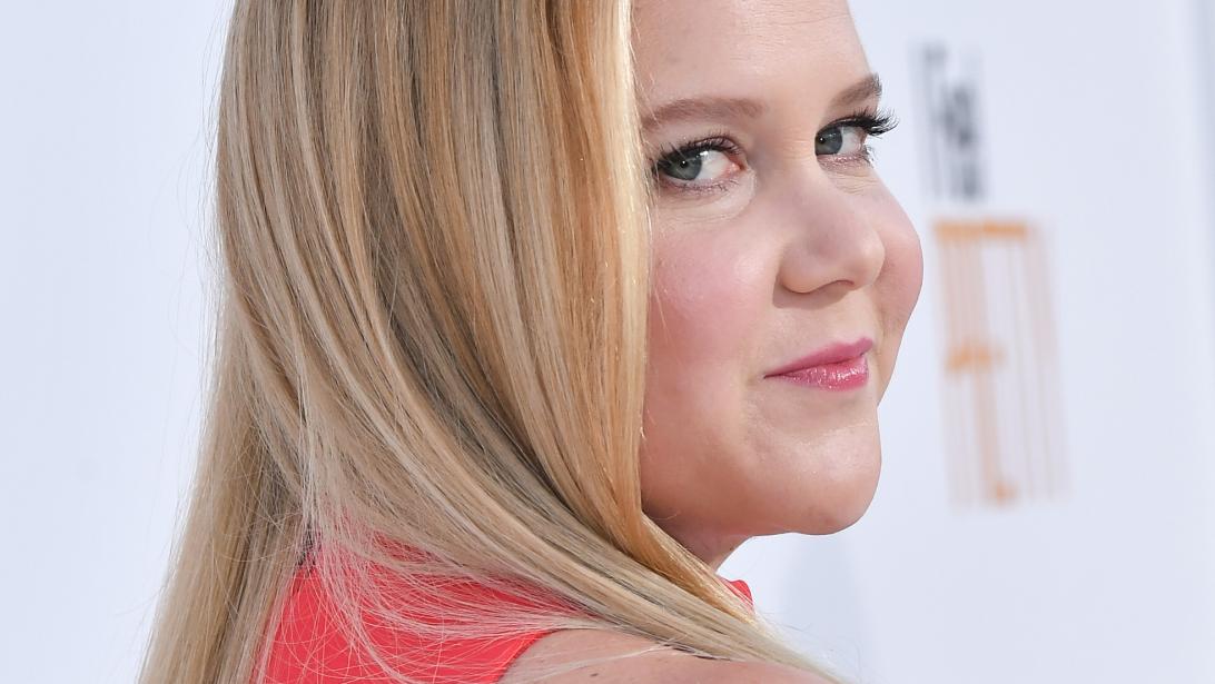 Amy Schumer deelt hilarische foto: zo is het leven écht na een bevalling Amy Schumer deelt hilarische foto: zo is het leven écht na een bevalling