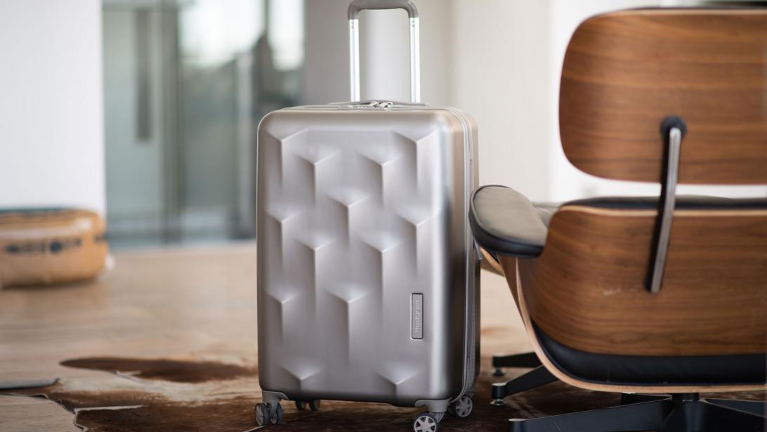 Win een Edge Medium trolley van Hedgren t.w.v. €229 Win een Edge Medium trolley van Hedgren t.w.v. €229