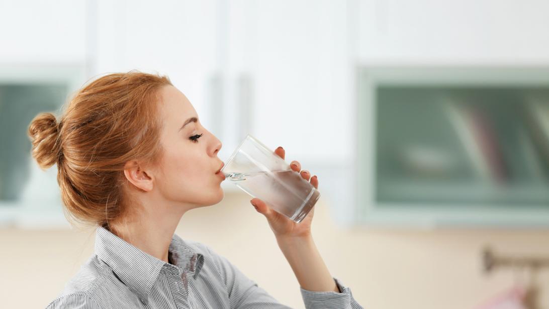 Lam Aannemer bruiloft Goede vraag: is water met zout drinken echt gezond?