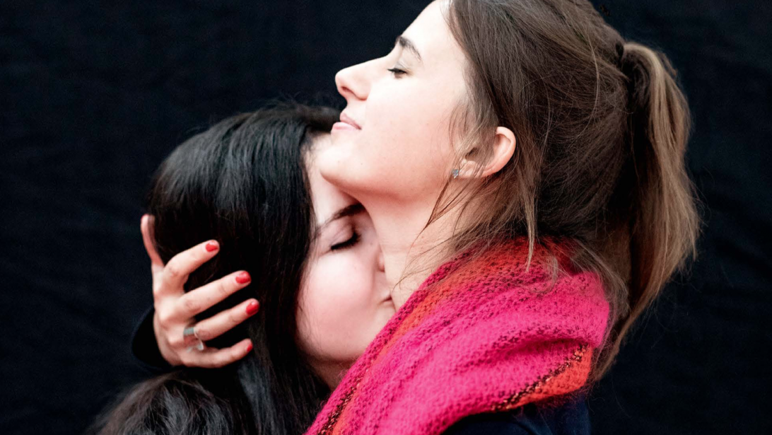 Témoignage: "La famille de Limore n'accepte pas son homosexualité" Témoignage: "La famille de Limore n'accepte pas son homosexualité"