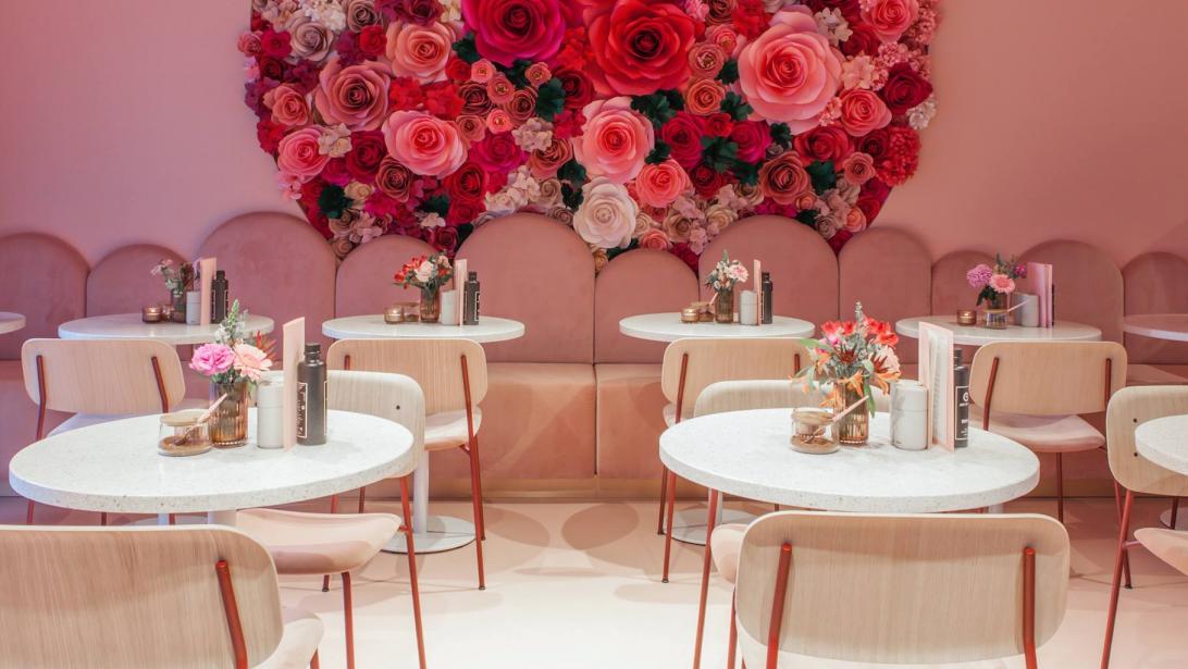 Onze foodjournaliste testte MOOY: de nieuwste insta-perfect hotspot in Antwerpen Onze foodjournaliste testte MOOY: de nieuwste insta-perfect hotspot in Antwerpen
