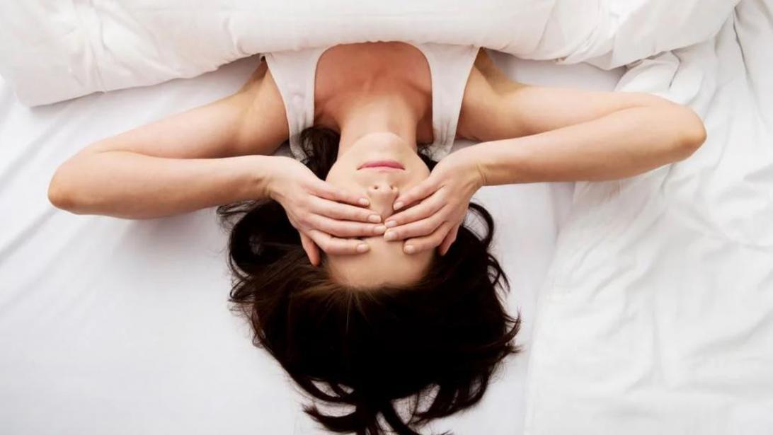 7 conseils d'expert pour s'endormir plus facilement le soir 7 conseils d'expert pour s'endormir plus facilement le soir