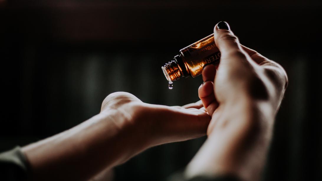 Rétinol, acide hyaluronique: ces "molécules magiques" pour la peau Rétinol, acide hyaluronique: ces "molécules magiques" pour la peau