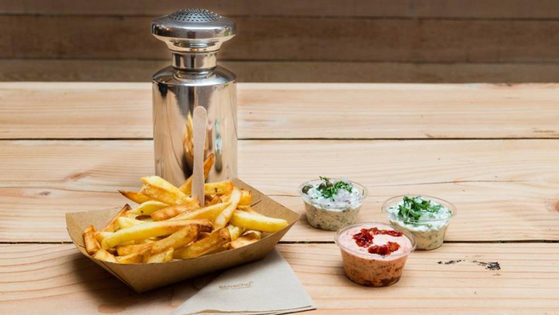 Frituur 2.0: Patatak in Brussel serveert lekkere artisanale frietjes (ook vegan!) Frituur 2.0: Patatak in Brussel serveert lekkere artisanale frietjes (ook vegan!)