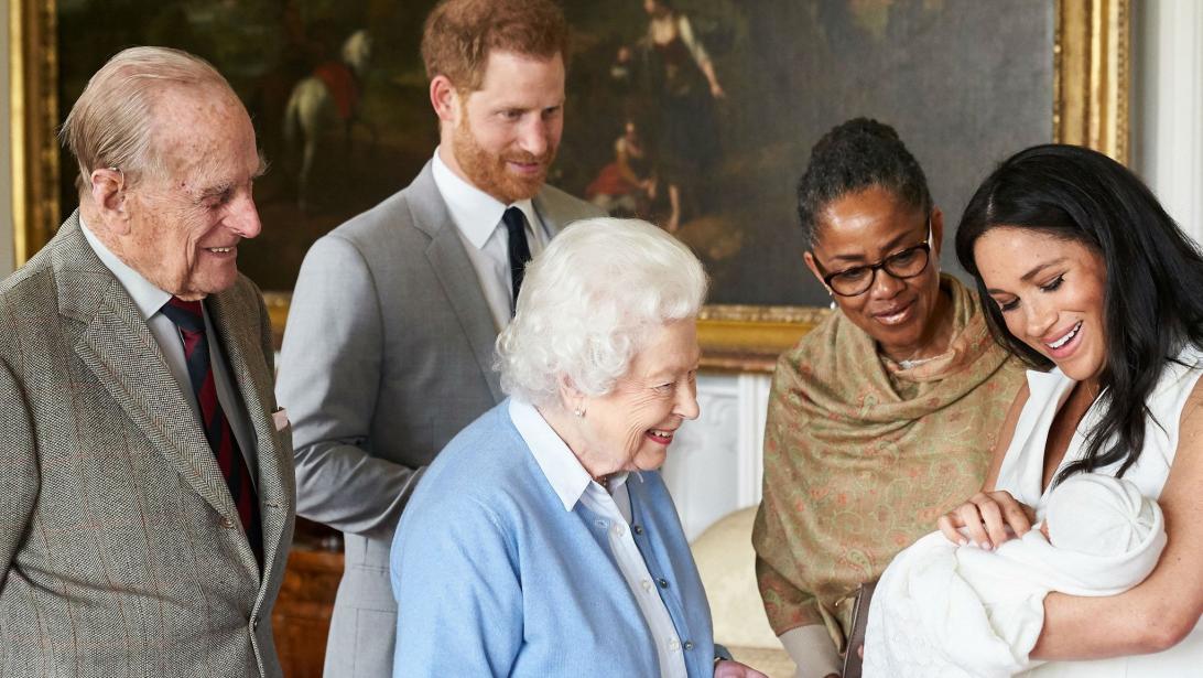 VERRASSEND: deze naam kozen Harry en Meghan voor hun baby boy VERRASSEND: deze naam kozen Harry en Meghan voor hun baby boy