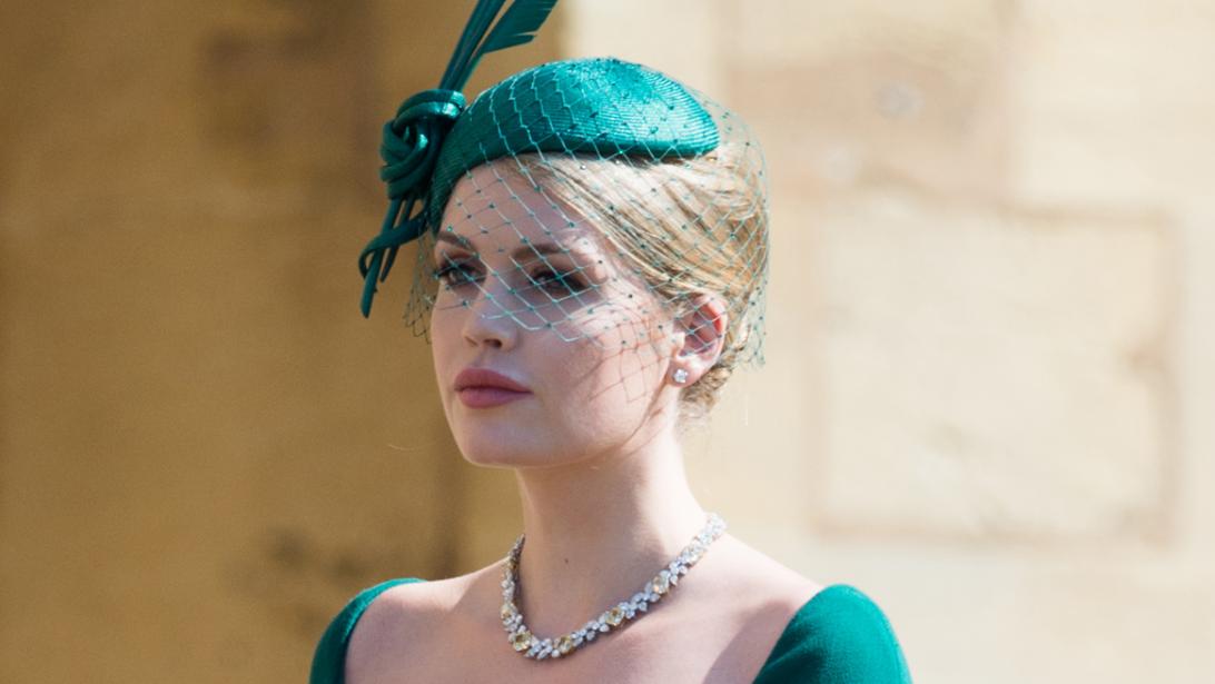 Lady Kitty Spencer: wie is dit knappe en opmerkelijke nichtje van Diana? Lady Kitty Spencer: wie is dit knappe en opmerkelijke nichtje van Diana?