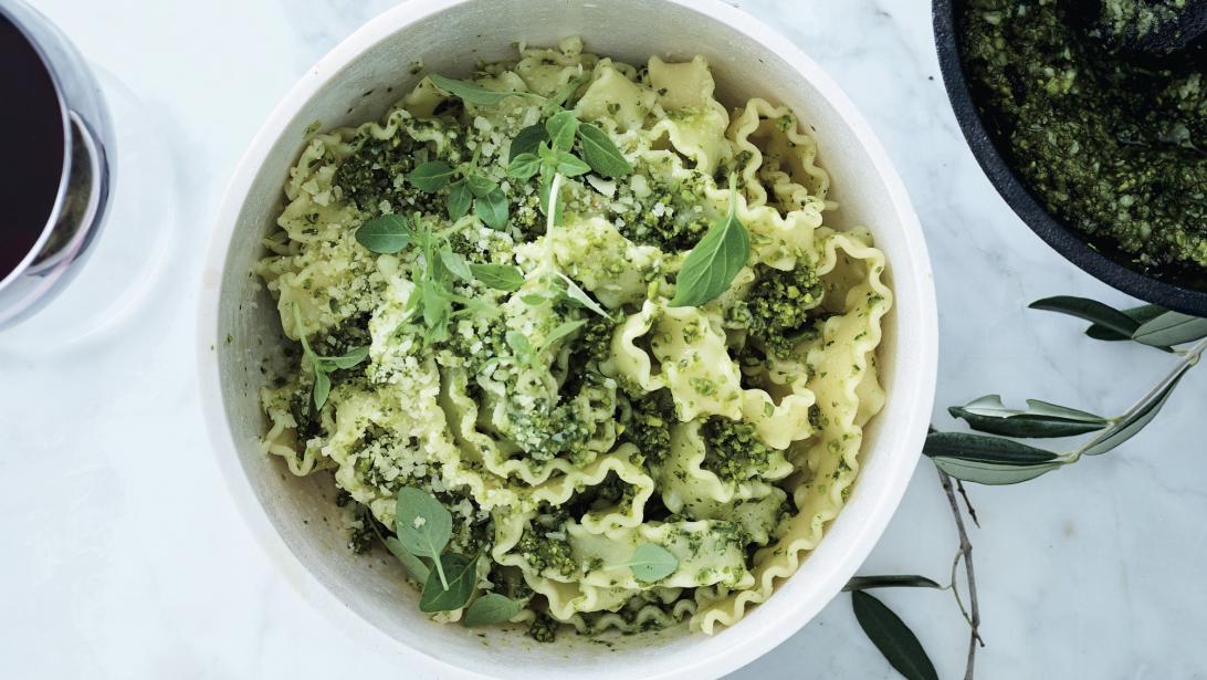 Simple comme buongiorno: les pâtes mafaldine au pesto de pistache Simple comme buongiorno: les pâtes mafaldine au pesto de pistache