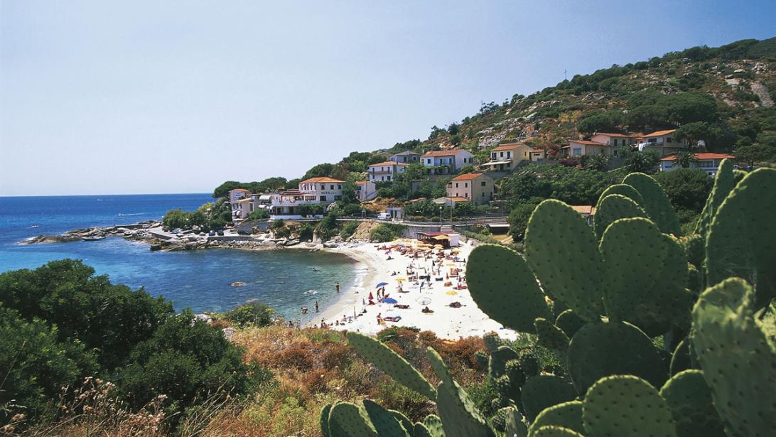 Dit prachtige Italiaanse eiland biedt toeristen terugbetaling aan als het regent Dit prachtige Italiaanse eiland biedt toeristen terugbetaling aan als het regent
