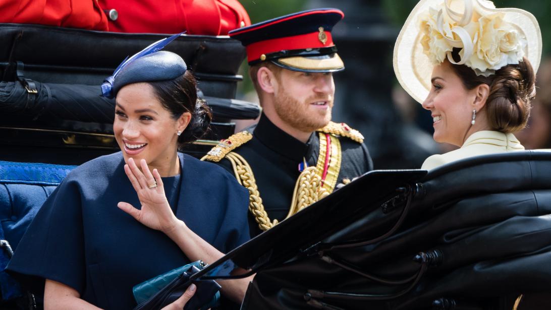 Dit is de prachtige boodschap achter de eternity ring van Meghan Markle Dit is de prachtige boodschap achter de eternity ring van Meghan Markle