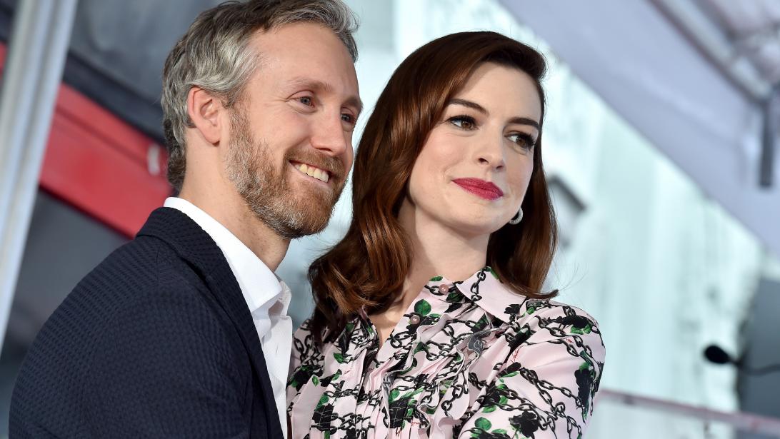 Anne Hathaway kondigt zwangerschap aan en bekent: 'het was niet gemakkelijk' Anne Hathaway kondigt zwangerschap aan en bekent: 'het was niet gemakkelijk'