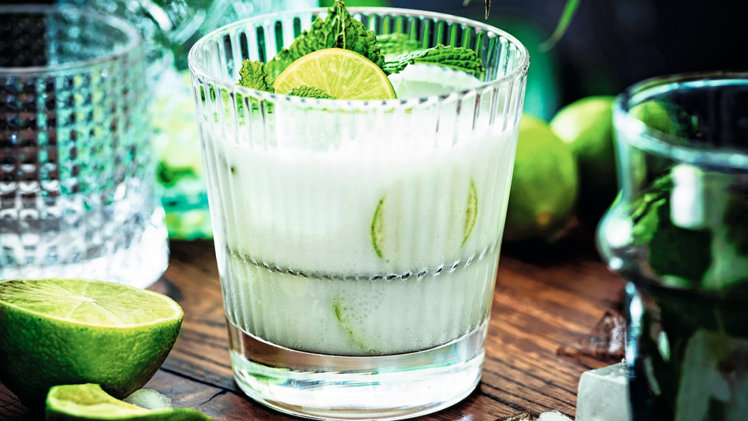 À l'apéro, on revisite le mojito façon coco-loco! À l'apéro, on revisite le mojito façon coco-loco!