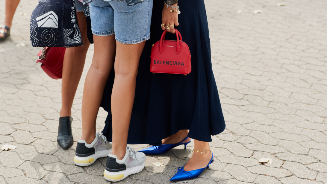 Mode: elles veulent toutes cet accessoire trendy qui sent bon les vacances Mode: elles veulent toutes cet accessoire trendy qui sent bon les vacances