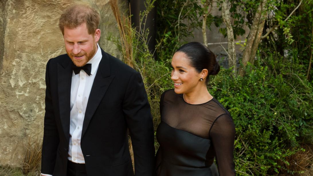 ZIEN: dit is de favoriete designer van Meghan Markle ZIEN: dit is de favoriete designer van Meghan Markle