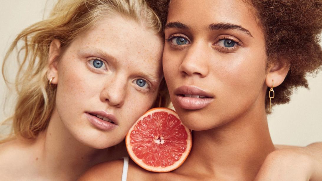 Vraag aan de dermatoloog: "Hoe weet ik of een moedervlek gevaarlijk is?" Vraag aan de dermatoloog: "Hoe weet ik of een moedervlek gevaarlijk is?"
