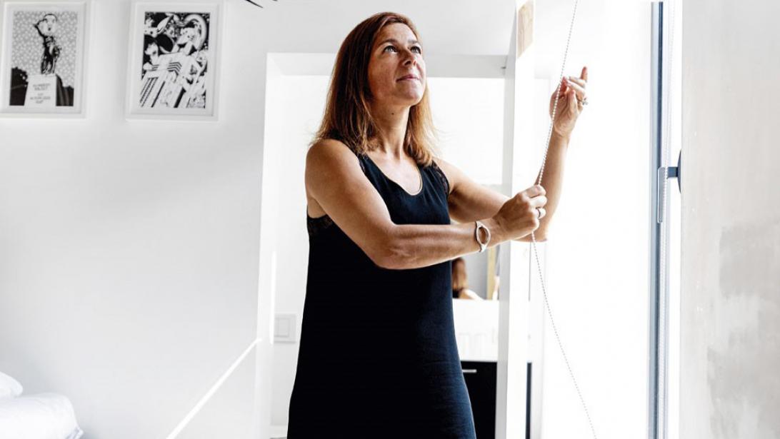 Zot veel talent: Karine (43) is een gerenommeerd evolutionair biologe, had een bijzondere tennis-carrière en heeft een B&B Zot veel talent: Karine (43) is een gerenommeerd evolutionair biologe, had een bijzondere tennis-carrière en heeft een B&B