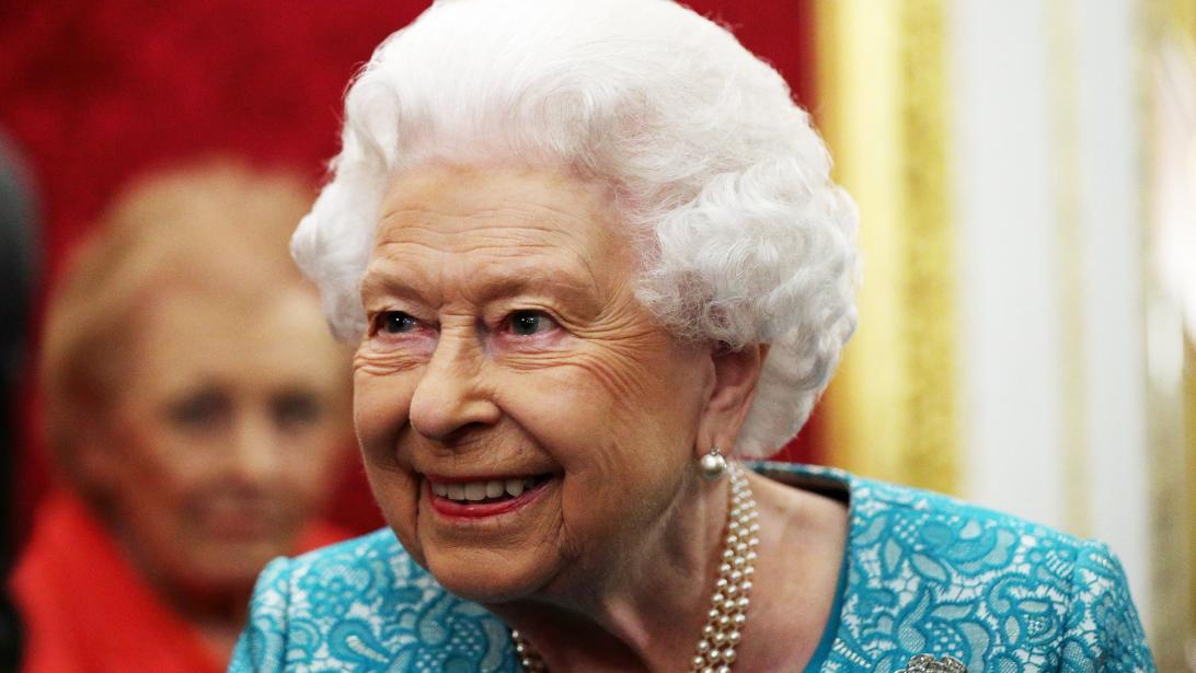L'étrange astuce de la reine Elizabeth pour ne jamais avoir mal aux pieds L'étrange astuce de la reine Elizabeth pour ne jamais avoir mal aux pieds