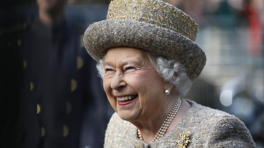In dit kledingstuk zal je Queen Elizabeth niet meer zien verschijnen In dit kledingstuk zal je Queen Elizabeth niet meer zien verschijnen