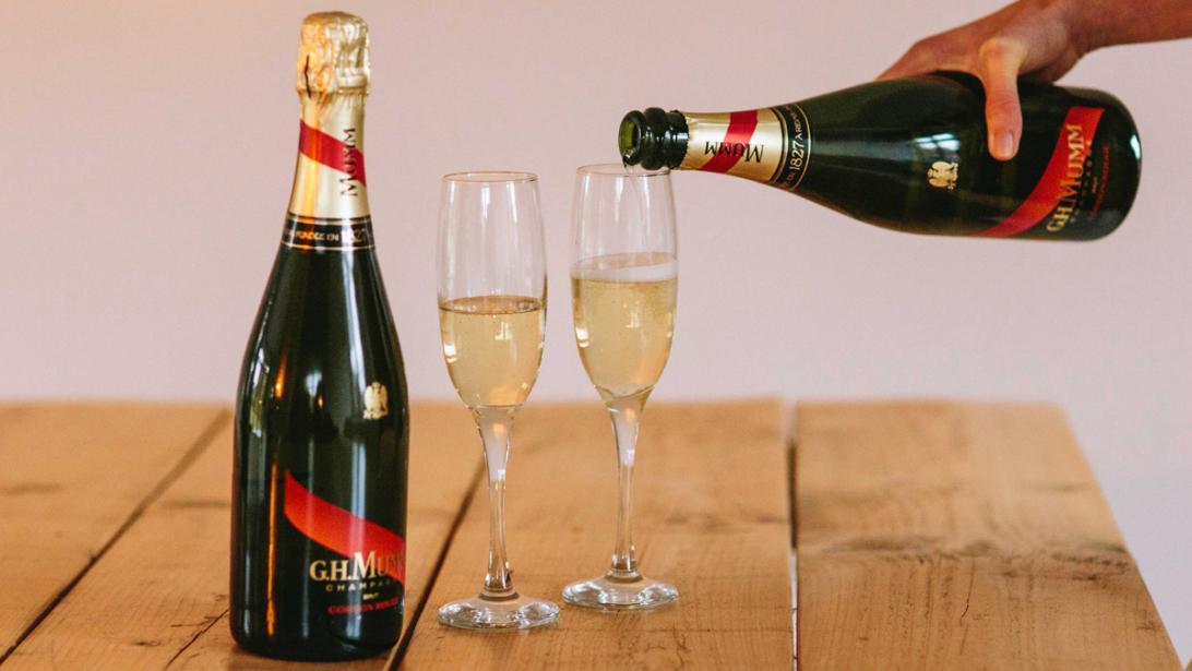 Offrez ou prenez un abonnement à GAEL et recevez une bouteille de champagne MUMM Offrez ou prenez un abonnement à GAEL et recevez une bouteille de champagne MUMM