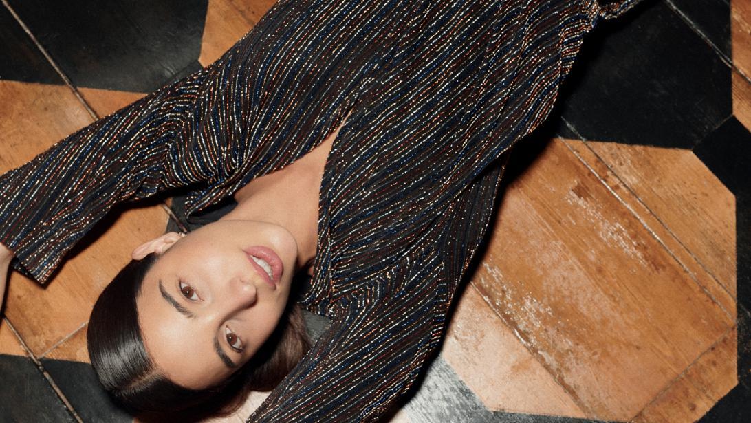 10 robes festives et accessibles pour être la plus belle le soir du réveillon! 10 robes festives et accessibles pour être la plus belle le soir du réveillon!